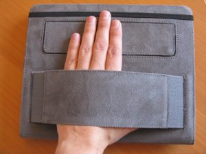 Marware Sangle 300x225 Marware – Un étui pour votre iPad [concours]