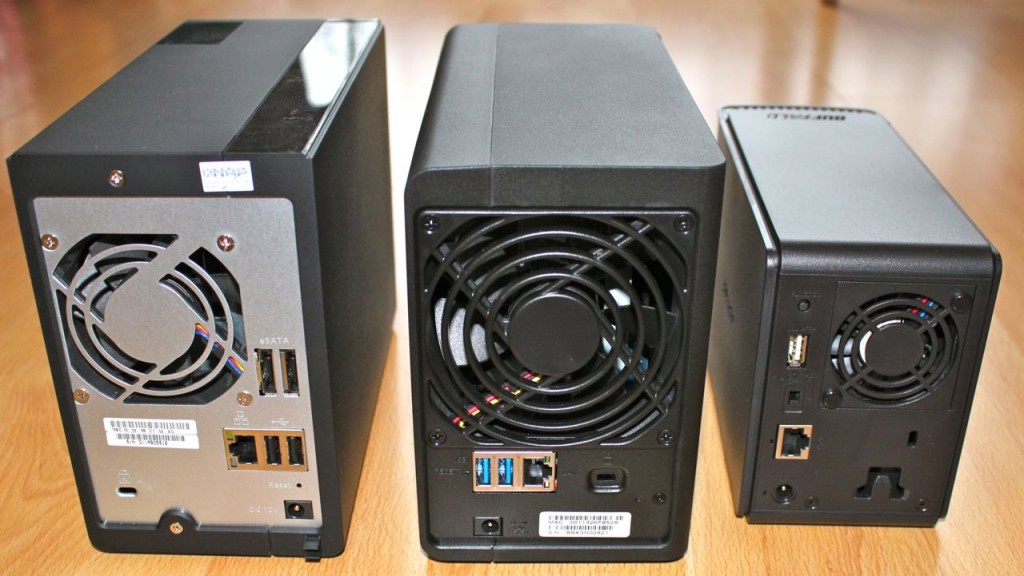 Guide Nas 2 baies arriere 1024x576 Comparatif NAS 2 baies (fin 2011)
