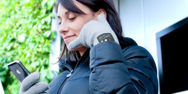hi Call hi Call   Les gants tactiles et communicants...